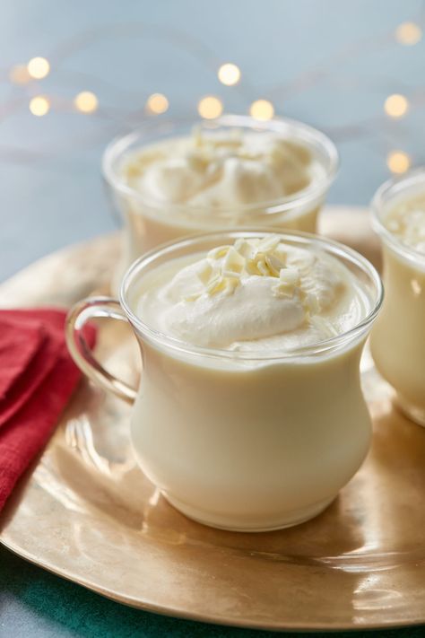 Homemade White Hot Chocolate, Hot White Chocolate, Marshmallow Drink, White Hot Chocolate Recipe, Eggnog Recipe Homemade, Marshmallow Desserts, White Drinks, Bigger Bolder Baking, Homemade Eggnog