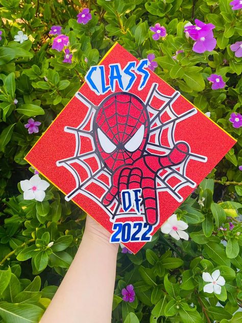 Boy Cap Decoration Graduation, Pre K Graduation Cap Ideas For Boys, Cap Decoration Graduation Spiderman, Miles Morales Grad Cap, Spider Man Cap Graduation, Spiderman Graduation Cap Ideas, Spiderman Graduation Cap, Highschool Memories, Hello Kitty And Spiderman