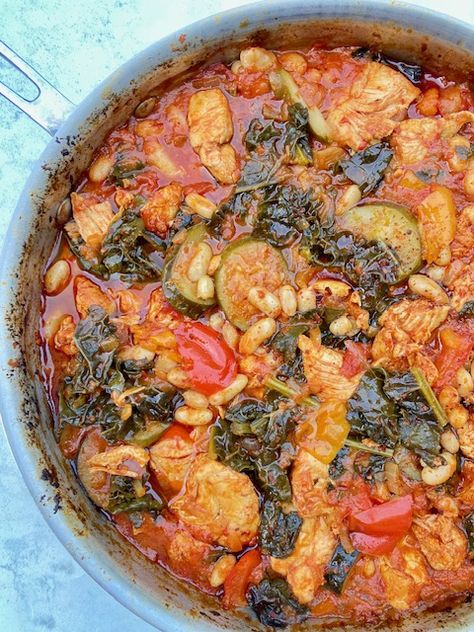 This chicken, vegetables and bean stew is a delicious and easy all in one pot, versatile meal. I used courgettes, peppers, chard in mine, though you can use other vegetables in hand – aubergines… Week Day Meals, Caramalised Onions, Chicken Vegetable Stew, Baked Green Beans, Corn Bead, Pumpkin Vegetable, Chicken Breast Fillet, Bean Stew, Vegetable Stew