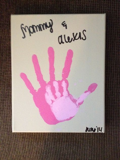 Mommy and Me hand prints. This is my favorite. Mom And Me Handprint Craft, Mom And Me Crafts, Mommy And Me Arts And Crafts, Mommy And Me Painting Ideas, Mommy And Me Crafts, Artsy Crafts, Baby Activities, Hand Prints, Mommy And Son