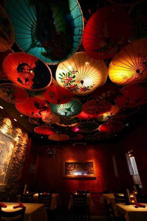 Thai Decor, Asian Bistro, Asian Interior Design, Thai House, Asian Interior, Stylish Interior Design, Japanese Interior Design, Asian Homes, Asian Home Decor