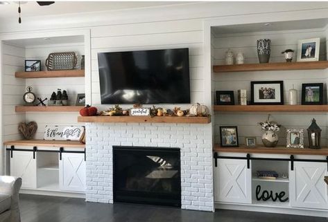 Best Built-In BookShelves Around A Fireplace Design Ideas - Decoholic Mantle Remodel, Bookshelves Around Fireplace, Loft Fireplace, Wall Decor Inspiration, Camden Street, Fireplace Design Ideas, Built In Around Fireplace, Living Room Wall Decor Ideas, Fireplace Bookshelves