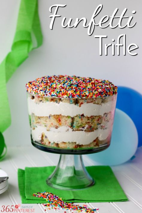 Funfetti Trifle Funfetti Trifle, Trifle Easy, Easy Birthday Desserts, Birthday Desert, Trifle Bowl Recipes, Trifle Cake, Trifle Dessert Recipes, Trifle Pudding, Birthday Dessert