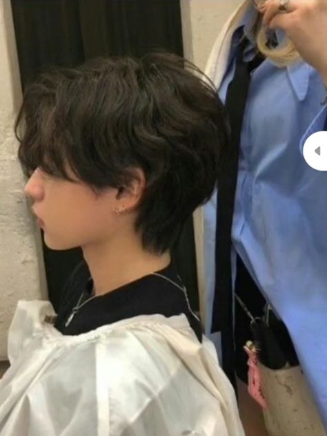 Ftm Haircuts, Haircut Tips, Tomboy Haircut, Haircut 2024, Tomboy Hairstyles, Short Hair Tomboy, Asian Haircut, Really Short Hair, Mens Haircut