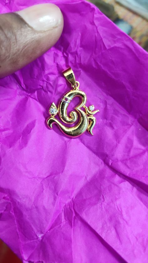 Om Earrings Gold, Om Earrings, Gold Pendent, Locket Design, Om Pendant, Gold Earrings Models, Gold Jewellry, Fancy Jewelry Necklace, Gold Mangalsutra Designs