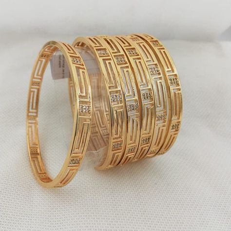 New Gold Bangles Designs 2024, Gold Bangles Design Modern Dubai, Latest Bangles Design Gold 2024, Single Gold Bangle Designs, Diamond Kangan, Single Bangle Designs Gold, Gold Bangles Design Daily Wear Latest, Latest Gold Bangles, Stylish Bangles