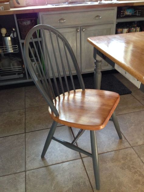 Cabin Kitchen Table & Chairs Refinish How To Paint Kitchen Chairs, Cabin Kitchen Table, Wood Kitchen Chair, Painted Wooden Chairs, Wooden Kitchen Chairs, Log Chairs, Painted Apron, Diy Lights, Tuscan Farmhouse