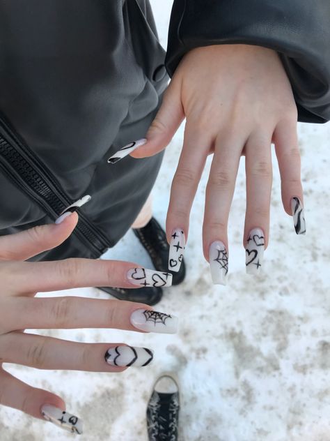 Milky White Nails Black Design, Milky White Base Nails With Design, Black And Milky White Nails, Milky White Nails With Black Design, Milky White Halloween Nails, White Milky Nails Design, Milky White Nail Ideas, Milk Nails Design, Milk White Nails Design