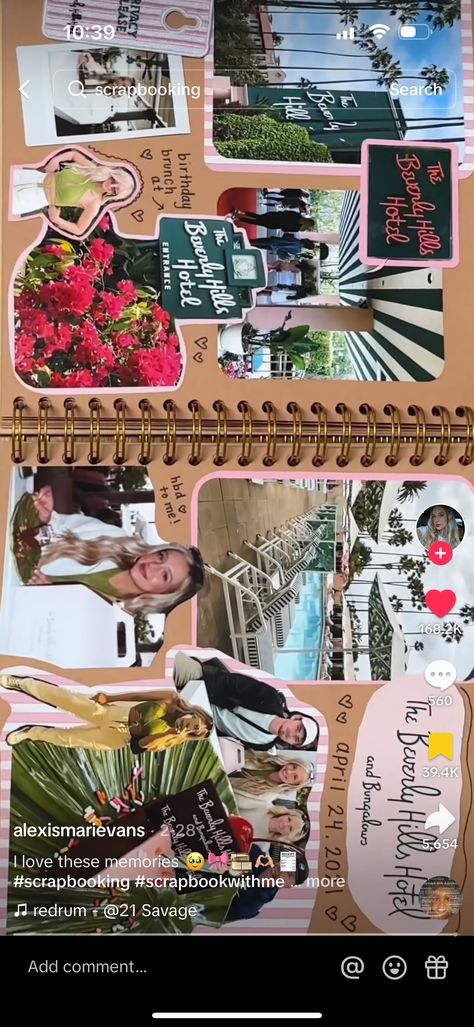 Scrapbook Journal Pages Ideas, Photobook Ideas Diy, Holiday Scrapbook Ideas, Scrapbook Cover Design, Picture Scrapbook Ideas, Photobook Diy, Senior Scrapbook Ideas, School Memories Scrapbook, Photobook Ideas