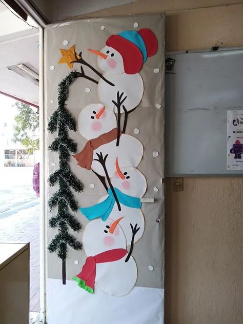 Christmas Door Decorations For Art Room, Christmas Deco For Classroom, Christmas Decorations For Daycare, Christmas Decor Ideas Office Door, Christmas Math Classroom Door Ideas, Christmas Projects Kindergarten, Winter Doors For Preschool, Office Holiday Door Decorating, Christmas Door Decorating Contest Office Diy