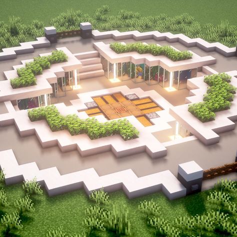 Minecraft Building Ideas Circle, Under Water Minecraft Base, Circular Minecraft Builds, Modern Base Minecraft, Minecraft Underwater Dome, Minecraft Roundabout, Minecraft Compound Base, Modern Build Minecraft, Minecraft Circular Base