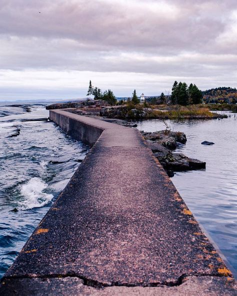 Grand Marais Minnesota- what??? Where in Grand Maraos is this? Minnesota Aesthetic, North Shore Mn, Grand Marais Minnesota, Minnesota Photography, Minnesota Travel, Grand Marais, Photography Location, Duluth Minnesota, Northern Minnesota