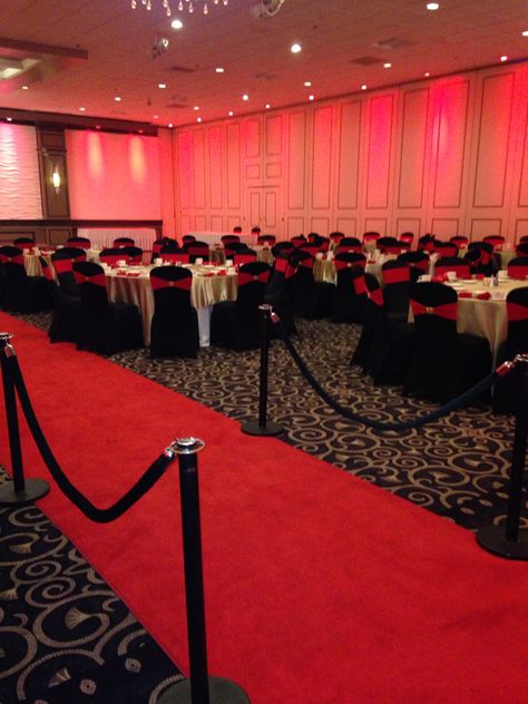 Red Carpet Event Hollywood Theme Quinceanera Red Carpet Party, Prom Red Carpet Decorations, Prom Theme Red Carpet, Red Carpet Decorations Entrance, Red Carpet For Party, Metgala Theme Prom, Met Gala Dance Theme, Quince Hollywood Theme, Metgala Themed Party