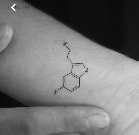 Chemical Bond Seratonin, Dopamine Chemical Structure Tattoo, Molecular Structure Tattoo, Cute Science Tattoos, Compound Tattoos, Chemical Tattoo Ideas, Chemical Formula Tattoo, Chemical Compound Tattoo, Seratonin Small Tattoo