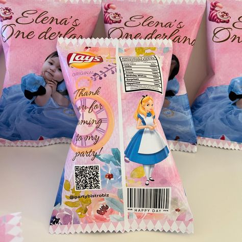 Alice in Wonderland One Derland Chip Bags! These turned out super cute with Elena’s face on the bag. Personalized to every touch 🩷💜🩷 DM to order your party favors!! 100th Birthday, Chip Bags, The Bag, Happy Day, Birthday Wishes, Alice In Wonderland, Party Favors, Super Cute, Turn Ons