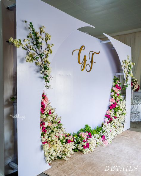 An Exclusive Look at the "Mystery Garden" Decor at Gbemi Olagbegi-Olateru & Femisoro Ajayi's White Wedding | BellaNaija Weddings Stage Ideas For Wedding, Engagement Arrangements Ideas, Wedding Booth Ideas, Wedding Backdrop Ideas Diy, White Backdrop Wedding, Engagement Arrangements, Backdrop Ideas Diy, Flower Wedding Backdrop, 360 Video Booth