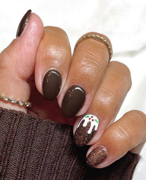 Diy Christmas Nails Easy, Christmas Nails Glitter, Simple Christmas Nails, Nail Art Noel, Christmas Nails Diy, Festive Nail Designs, Festive Nail Art, Mocha Coffee, Christmas Nails Easy