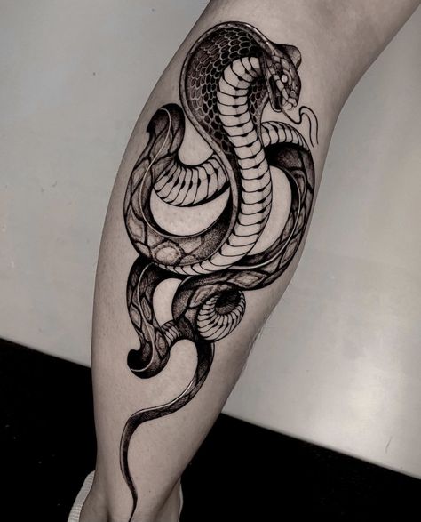 25 Tattoo, Cobra Tattoo, Snake Tattoo Design, Greek Tattoos, Dark Art Tattoo, Calf Tattoo, Tattoo Feminina, Head Tattoos, Tattoo Designs And Meanings