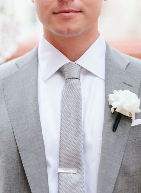 White Tuxedo Wedding, Light Grey Suit, Gray Groomsmen Suits, Grey Suit Wedding, Groomsmen Grey, White Tux, Grey Suit Men, A Man In A Suit, Man In A Suit