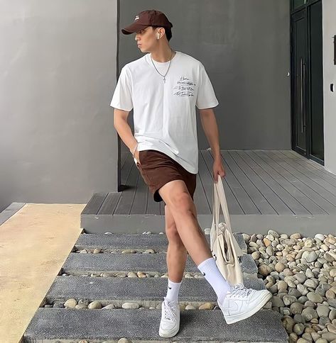 Shorts And Long Socks Outfit Men, Casual Ootd For Men, Casual Summer Outfits Men Simple, Guys Aesthetic Outfits Summer, Mens Ootd Casual, Fashion Outfits Men Korean, Summer Outfit Inspo For Men, Streetwear Fashion Men 2023, Men Summer Aesthetic Outfit