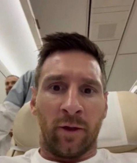 Messi Y Neymar, Messi Funny, Messi Pictures, Lionel Messi Fc Barcelona, Messi Photos, Lionel Andrés Messi, Leonel Messi, Character Inspiration Male, Soccer Funny