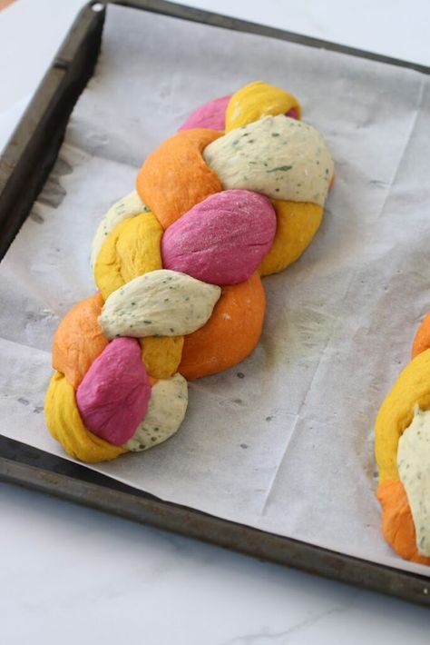 Rainbow Challah - Natural Colors Bread Inspiration, Gluten Bread, Bread Improver, Funfetti Cookies, Pink Desserts, Natural Food Coloring, Challah Bread, Themed Desserts, Colorful Salads