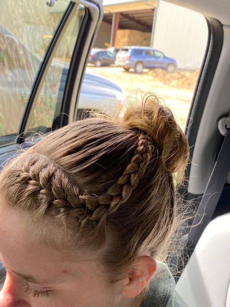 Pole Vault Hairstyles, Super Hero Hairstyles, Badminton Hairstyle, Dance Bun Hairstyles, Xc Hairstyles, Hairstyles For Dance Competition, Figure Skating Hairstyles, Dance Hairstyles Competition, Athletic Braids