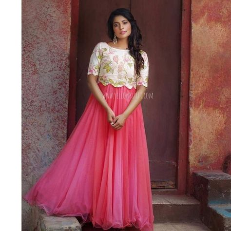 Latest Crop Top Designs, Long Frock Models, Long Skirt Top Designs, Frock Models, Simple Frock Design, Kurti For Women, Long Frock Designs, Maxi Design, Long Gown Design