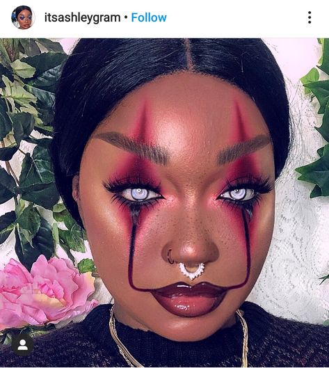 Found on ig @ itsashleygram Pennywise Inspired Makeup, Baddie Clown Costume, Women’s Clown Make Up, Clown Makeup Pennywise, Red Clown Makeup Halloween, Pink And Black Clown Makeup, Couples Clown Makeup, Halloween Makeup Looks Scary Easy, Clown Makeup Black Women