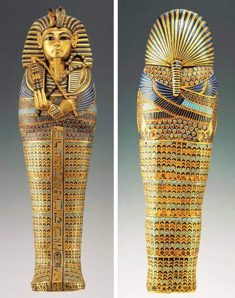 Miniature canopic coffins found in Tutankhamun’s tomb - contained the pharaoh's liver King Tut Sarcophagus, Egyptian Goddess Art, Ancient Egypt History, Egyptian Mummies, Egyptian Artifacts, Ancient Egypt Art, Old Egypt, Egyptian Style, Egyptian Pharaohs