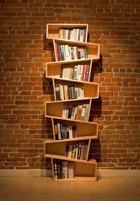 Switchback bookcase - 60 Creative Bookshelf Ideas  <3 <3 Diy Bookshelves, Creative Bookshelves, Diy Casa, Bookshelf Design, Bookshelves Diy, Cardboard Furniture, Fine Woodworking, Book Shelf, Wooden Shelves