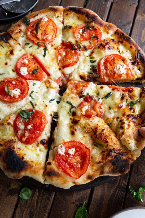 This Four Cheese Margherita Pizza is so easy and so delicious! Actually, this is our favorite. We pretty much only eat margarita lately and while we love a classic margherita, this one is packed with so much flavor it's hard to not make it. #margheritapizza #pizzarecipe #homemadepizza Classic Margherita Pizza, Margarita Pizza Recipe, Different Cheeses, Pizza Margarita, Beef Pasta Recipes, Margarita Pizza, Ground Beef Pasta, Pizza Company, Core Core