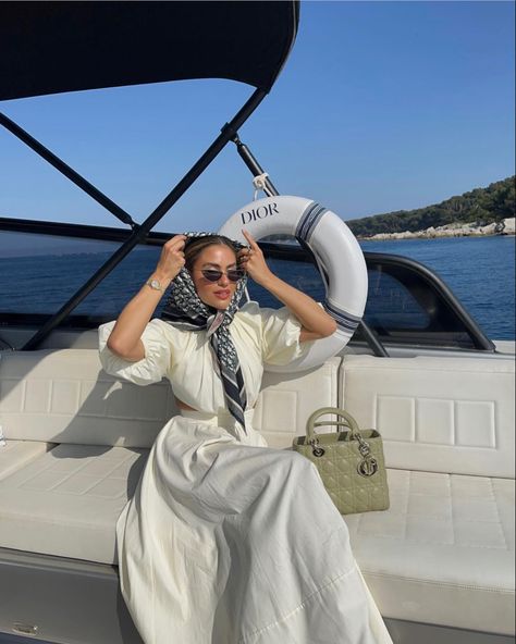 Beach Resort Outfits, Boat Outfit, Yacht Outfit, Italian Summer Outfits, Yacht Party, Business Outfits Women, Boating Outfit, Dubai Fashion, Future Lifestyle