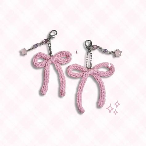 Another style of crochet ribbon♡ꕥ-◡̈ Coquette girlies where U at? #crochetprojects #crochetribbons #crochet #coquette #coquetteribbon Coquette Crochet, Crochet Coquette, Aesthetic Crafts, Ribbon Crochet, Coquette Ribbon, Crochet Ribbon, Keychain Pattern, Beginner Crochet Tutorial, Crochet Keychain Pattern