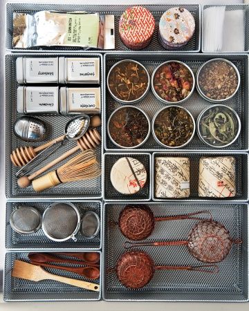 Tea Supplies  Be ready to make the perfect pot with strainers, tea balls, honey dippers, and special tea leaves all in one drawer. Tee Organisation, Tea Drawer, Kaffe Bar, Tea Organizer, Tea Balls, Bamboo Steamer, Tea Supplies, Tea Organization, Kitchen Hacks Organization