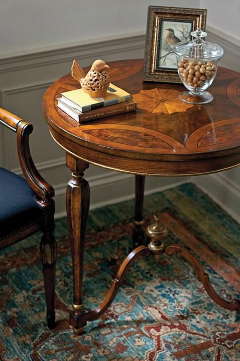 Room decor 19th-century English style inlaid accent table; inlaid tables; luxury furniture ideas English Table Decor, Family Room Accent Chairs, Coffee Table Antique, English Coffee Table, Side Tables In Living Room, Old English Furniture, Side Table Decor Living Room, Luxury Side Table, End Tables Living Room