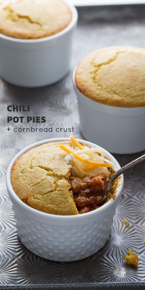 A simple recipe to use up leftover chili! Baked up in a personal-sized portion, and topped with a delicious cornbread topping! Things To Do With Cornbread, Simple Fall Dinner Recipes, Mini Ramekin Recipes, Snack Supper Ideas, Winter Supper Ideas, Fall Supper Ideas, Winter Meals Dinners, Winter Meal Ideas, Gf Cornbread