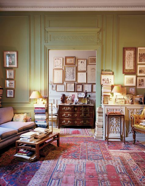 Pierre Le-Tan’s Parisian Abode Parisian Salon Interior Design, Vintage Paris Apartment, Old Parisian Apartment, Old Paris Apartment, Pierre Augustin Rose Sofa, Ribbon Chair Pierre Paulin, My Apartment, Salon Interior Design, Miami Design