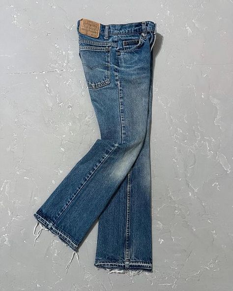 FROM THE PAST on Instagram: "1980s Released Hem Flared Levi’s 517 Orange Tabs 👖 A new selection of vintage Levi’s just went up on the site. Shop our latest arrivals using the link in our bio ⏳" Levi’s 517, Go Up, Vintage Levis, Just Go, The Selection, Outfit Ideas, The Past, Orange, Pants