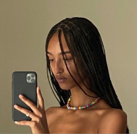 pinterest//@shaizzleee🧚🏽‍♀️ Boxbraids Hairstyle, Mona Tougaard, Twist Hairstyle, Pelo Afro, Girls Braids, Box Braids Hairstyles, Curly Girl, Afro Hairstyles, Black Girls Hairstyles