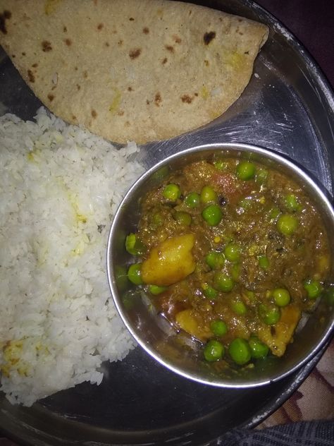 Daal Chawal Snap, Dal Chawal Snap, Dal Chawal Snapchat, Rajput Baisa, Dal Chawal, Khana Khajana, Bugatti Wallpapers, Chana Recipe, Indian Lunch