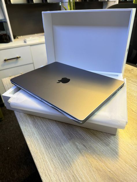 MacBook pro 14 inch 16GB unified memory 512 GB ssd Apple M1 pro chip open Box cycle count 230 KSH.218,000/= CONTACT US:0714215201 Laptop Photos, New Apple Laptop, Mercedes Dealership, Macbook Pro 2020, Macbook M1 Pro, Macbook Computer, Broken Iphone Screen, Delicious Food Image, Apple Laptop Macbook