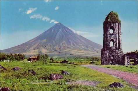 Mayon Volcano, Philippines Mt Mayon, Mayon Volcano, Legazpi City, Exotic Beaches, Philippines Travel, Cebu, Reference Photos, Volcano, Tourist Attraction