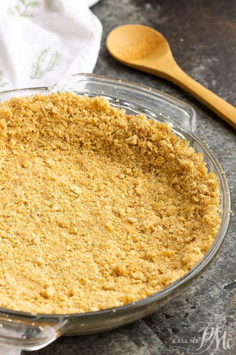 Baked Graham Cracker Crust, Graham Cracker Pie Crust, Best Lemon Meringue Pie, Cracker Pie Crust, Cheesecake Pie Recipes, Graham Cracker Pie, Graham Cracker Crust Recipe, Cracker Pie, Easy Strawberry Cheesecake