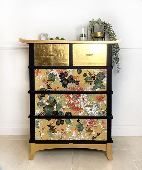 This beautiful chest of drawers has been decoupaged in 'Yokata' by Jean-Paul Gaultier - a stunning Chinoiserie print. The paper has been varnished for protection and durability. The main frame is painted black using a specialist hard-wearing furniture paint. Gold metal leaf drawer fronts, metallic embellishments and new drawer pulls complete the look- a striking statement piece that is sure to be a focal point in any room. Diy Decoupage Furniture, Gold Leaf Furniture, Industrial Style Living Room, Chinoiserie Print, Furniture Upcycling, Paper Furniture, Furniture Painting Techniques, Decoupage Furniture, Upcycle Decor