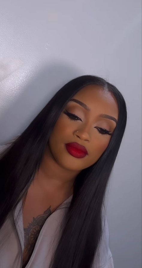 Natural Glam Makeup Black Women Red Lip, Rich Off Makeup, Natural Beat With Red Lips Black Women, Soft Glam With Red Lip Black Women, Classy Makeup Black Women, Natural Makeup With Red Lipstick, Soft Red Lip Makeup Look, Holiday Makeup Black Women, Red Lip Looks Black Women