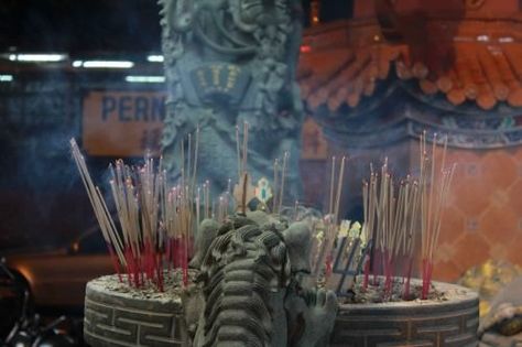 Ancestor Worship in Ancient China Honoring Ancestors Ritual, Offerings To Ancestors, Working With Ancestors, Antediluvian Civilization, Ancestor Worship, Filial Piety, History Articles, The Han Dynasty, Byzantine Empire