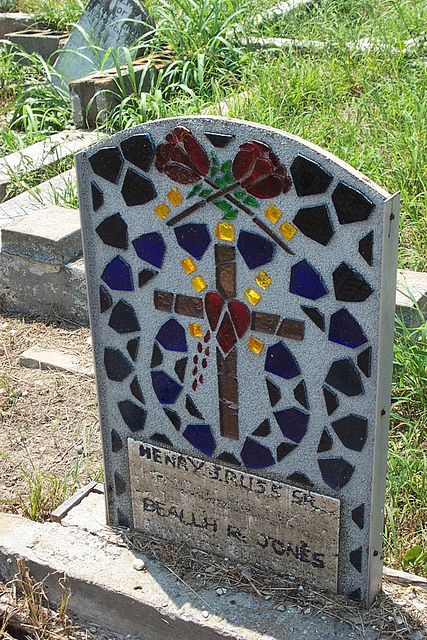 Stained glass headstone, Carrollton, Louisiana #tombstone #gravestone Stained Glass Headstone, Unique Gravestones, Tomb Stones, Mosaic Furniture, Cemetery Angels, Cemetery Monuments, Grave Decorations, Grave Markers, Cemetery Art