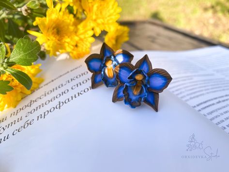 Bridesmaid Earrings Gift, Bridesmaid Gifts Earrings, Minimalist Flower, Minimalist Flowers, Blue Orchids, Jewelry Bridesmaid, Earrings Minimalist, Bridesmaid Earrings, Handmade Polymer Clay