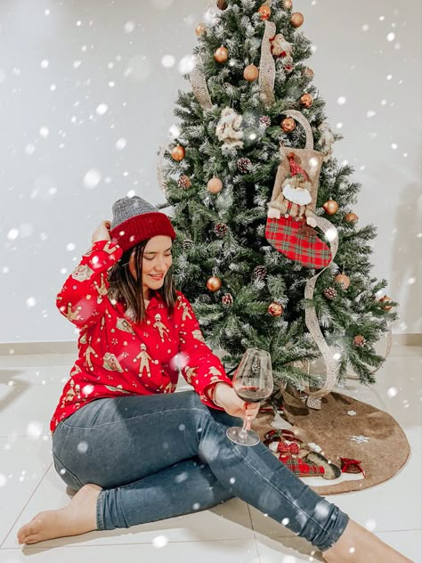 Christmas Interiors, Christmas Photoshoot, Foto Pose, Christmas Love, Merry Christmas And Happy New Year, Armenia, Christmas Photos, Photo Editing, Mario